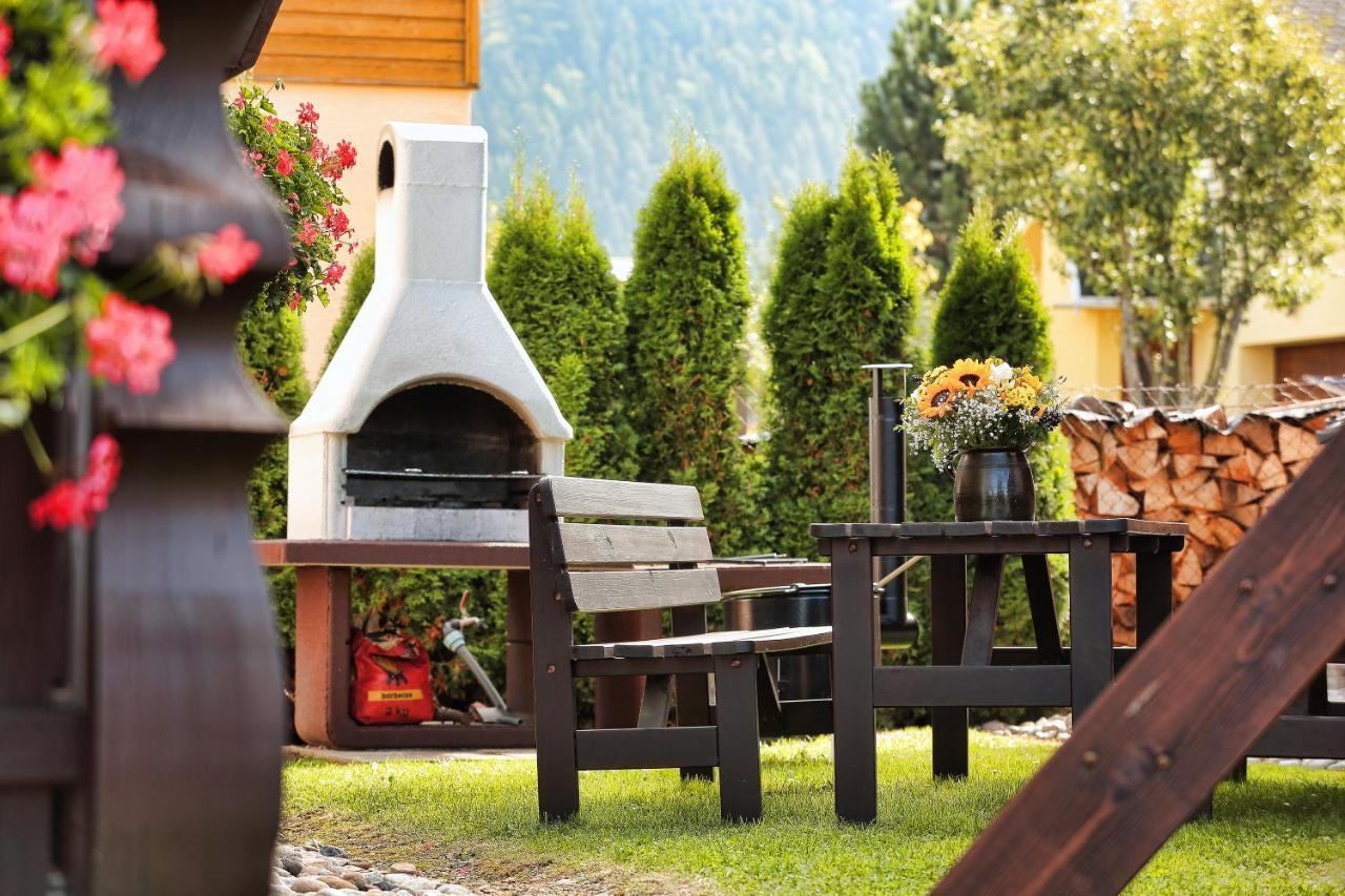 Apartmány Pod Chopkom Pavčina Lehota Esterno foto