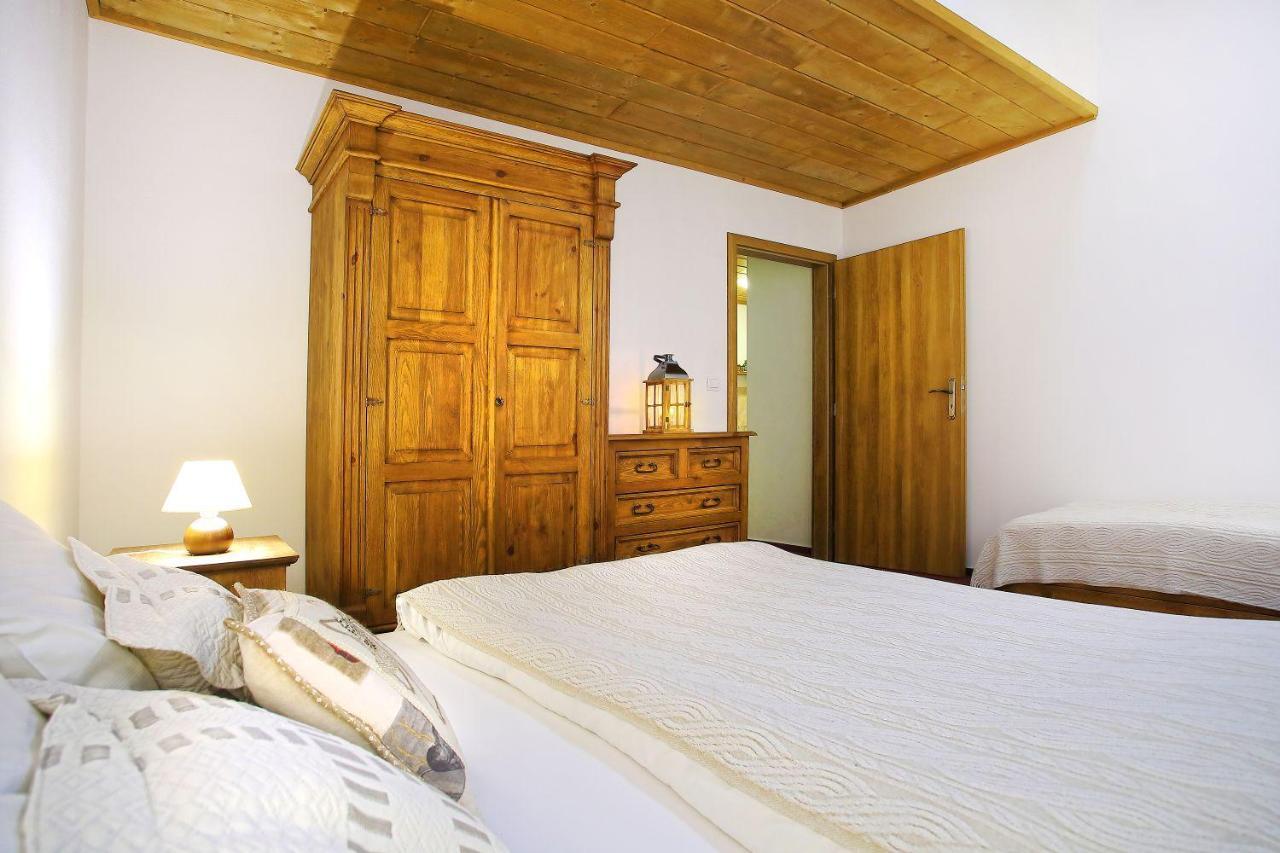 Apartmány Pod Chopkom Pavčina Lehota Esterno foto