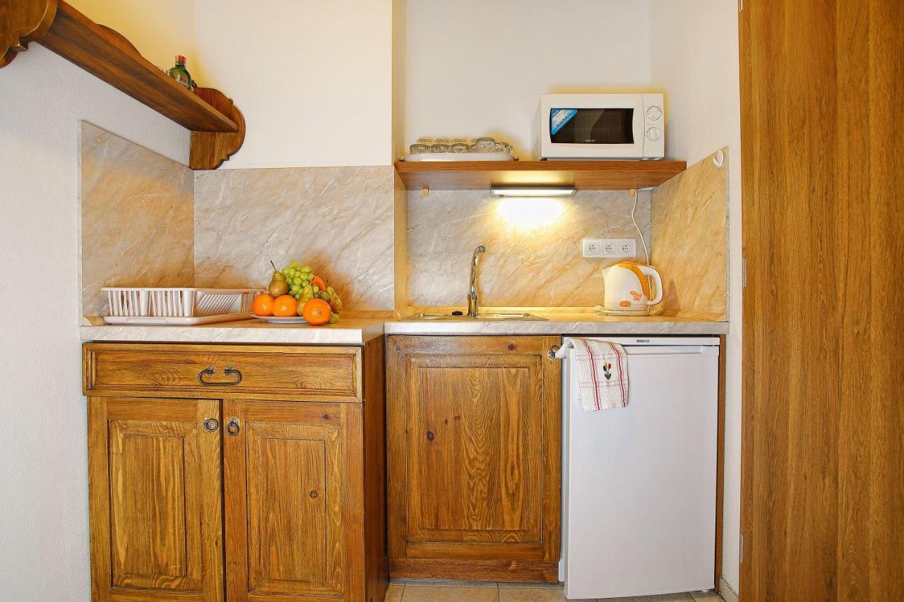 Apartmány Pod Chopkom Pavčina Lehota Esterno foto